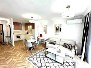 2-к квартира, вторичка, 60м2, 1/4 этаж