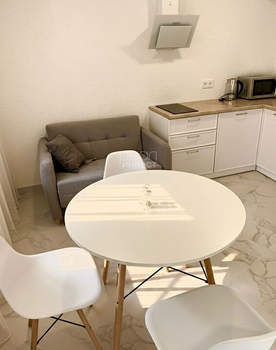 Студия квартира, вторичка, 28м2, 1/6 этаж