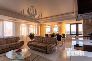 2-к квартира, вторичка, 128м2, 12/12 этаж