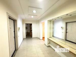3-к квартира, вторичка, 180м2, 2/9 этаж