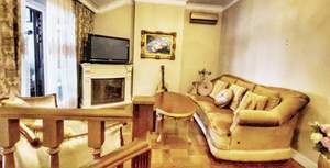 3-к квартира, вторичка, 165м2, 3/3 этаж
