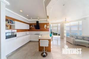 2-к квартира, вторичка, 74м2, 12/16 этаж