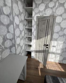 2-к квартира, вторичка, 30м2, 1/4 этаж