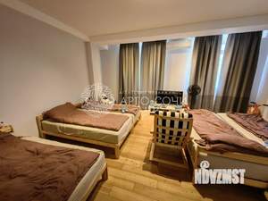 2-к квартира, вторичка, 69м2, 1/4 этаж