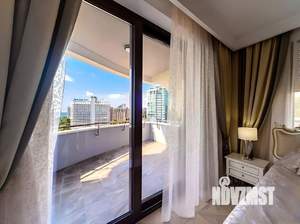 2-к квартира, вторичка, 130м2, 9/13 этаж