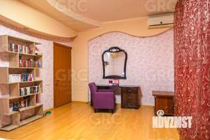 3-к квартира, вторичка, 100м2, 2/10 этаж