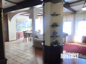 4-к квартира, вторичка, 224м2, 9/9 этаж