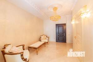 2-к квартира, вторичка, 107м2, 11/17 этаж