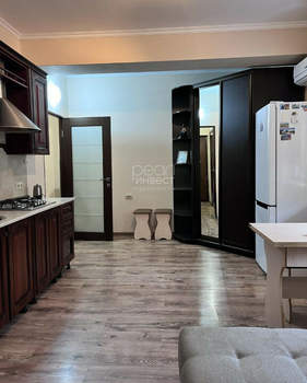 1-к квартира, вторичка, 35м2, 1/4 этаж