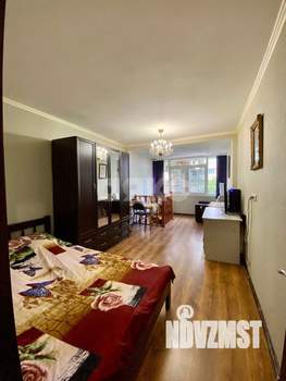 4-к квартира, вторичка, 68м2, 1/6 этаж