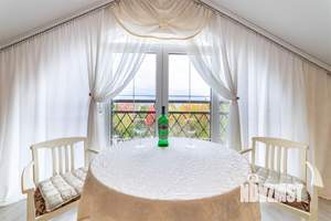 2-к квартира, вторичка, 70м2, 5/5 этаж