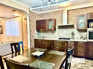 3-к квартира, вторичка, 125м2, 1/5 этаж