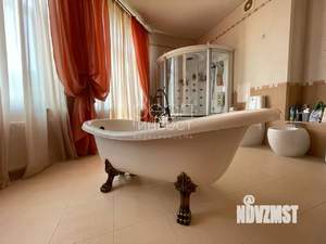 4-к квартира, вторичка, 238м2, 4/4 этаж