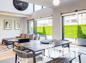 2-к квартира, вторичка, 65м2, 1/4 этаж