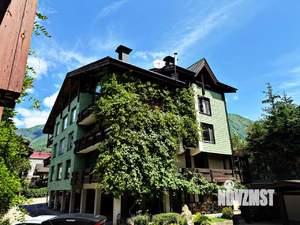 3-к квартира, вторичка, 100м2, 2/4 этаж