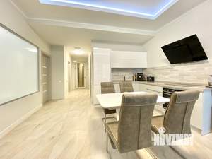 2-к квартира, вторичка, 100м2, 14/17 этаж