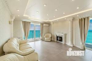 3-к квартира, вторичка, 120м2, 18/25 этаж