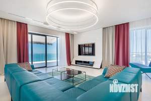 3-к квартира, вторичка, 370м2, 17/30 этаж