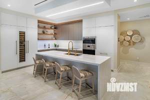 4-к квартира, вторичка, 110м2, 10/15 этаж