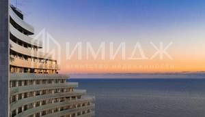 3-к квартира, вторичка, 130м2, 22/27 этаж