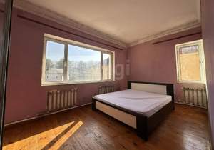 3-к квартира, вторичка, 80м2, 1/3 этаж