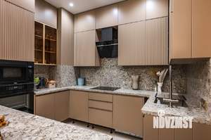 3-к квартира, вторичка, 100м2, 17/23 этаж