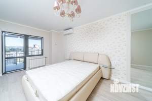 4-к квартира, вторичка, 220м2, 11/28 этаж