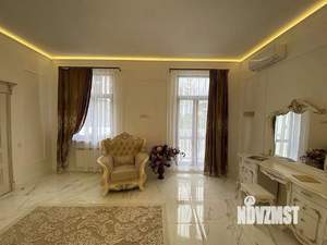 4-к квартира, вторичка, 220м2, 5/10 этаж