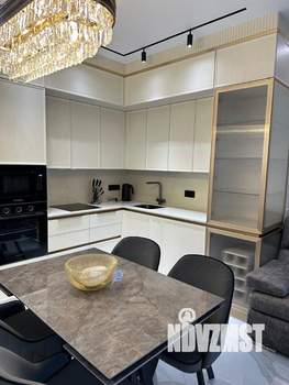2-к квартира, вторичка, 64м2, 7/13 этаж