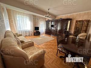 2-к квартира, вторичка, 67м2, 2/4 этаж