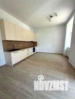 2-к квартира, вторичка, 54м2, 1/10 этаж