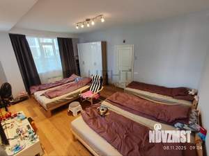 2-к квартира, вторичка, 69м2, 1/4 этаж