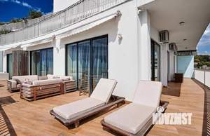 3-к квартира, вторичка, 180м2, 29/30 этаж