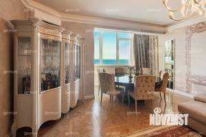 4-к квартира, вторичка, 165м2, 10/16 этаж