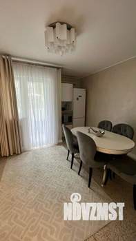4-к квартира, вторичка, 102м2, 2/5 этаж