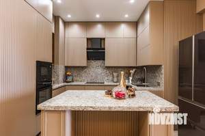 3-к квартира, вторичка, 100м2, 17/23 этаж