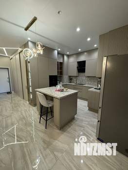 3-к квартира, вторичка, 100м2, 11/23 этаж