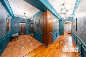 4-к квартира, вторичка, 130м2, 7/8 этаж