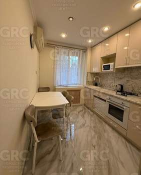 2-к квартира, вторичка, 52м2, 2/9 этаж