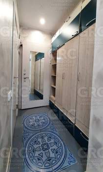 2-к квартира, вторичка, 44м2, 1/4 этаж