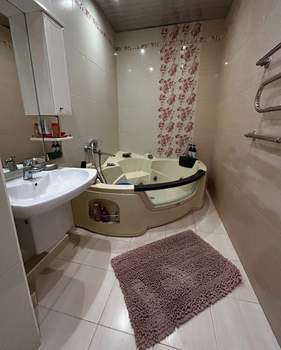 3-к квартира, вторичка, 100м2, 1/10 этаж