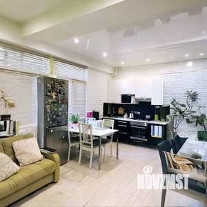 2-к квартира, вторичка, 52м2, 1/6 этаж