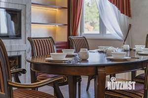 3-к квартира, вторичка, 160м2, 2/3 этаж