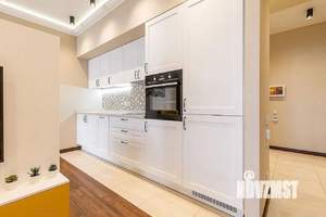 2-к квартира, вторичка, 65м2, 10/13 этаж