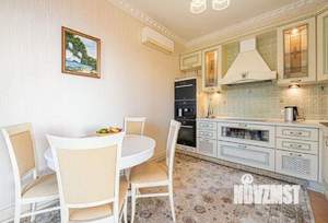 2-к квартира, вторичка, 175м2, 12/23 этаж