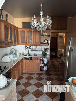 3-к квартира, вторичка, 180м2, 2/2 этаж