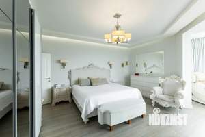 4-к квартира, вторичка, 144м2, 9/16 этаж
