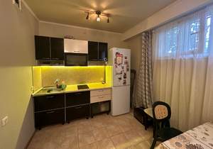 2-к квартира, вторичка, 41м2, 1/4 этаж