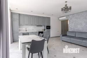 2-к квартира, вторичка, 123м2, 2/3 этаж