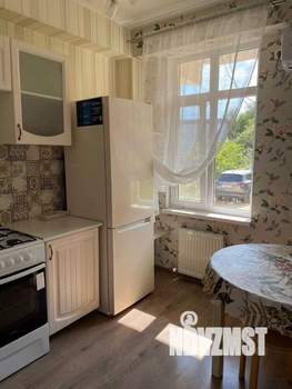 2-к квартира, вторичка, 42м2, 1/6 этаж